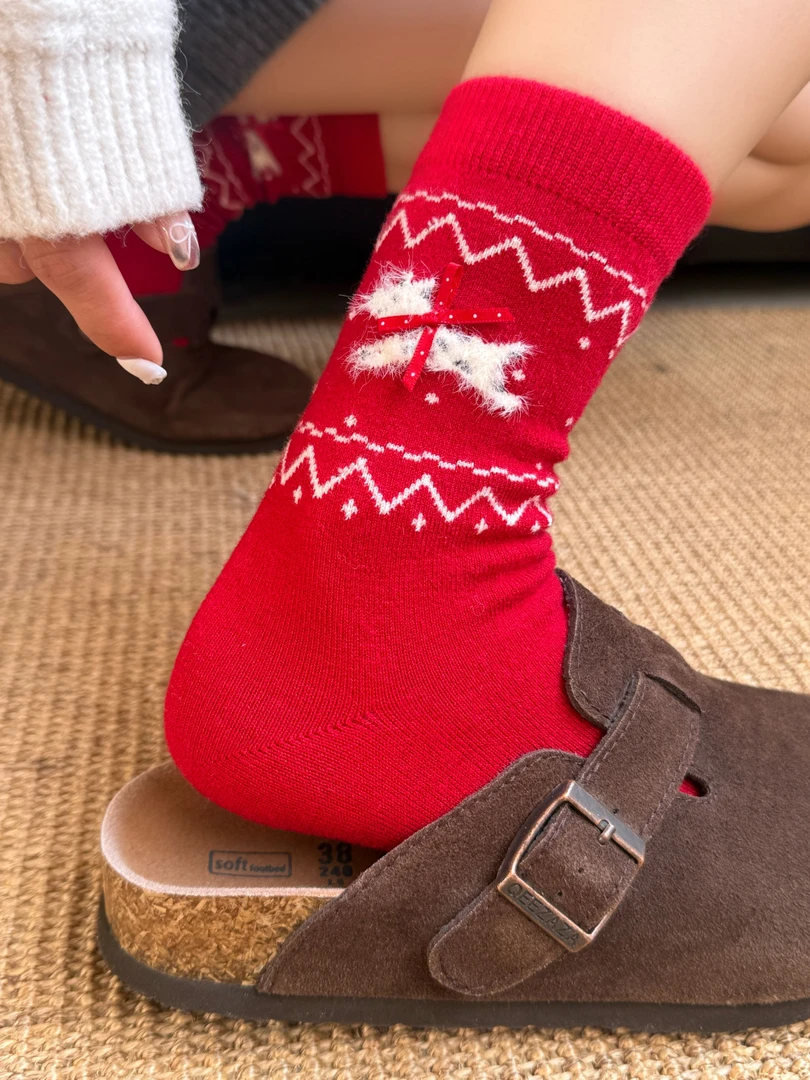 圣诞袜保暖羊毛袜子女秋冬季可爱卡通小狗中筒袜本命年红色无骨袜