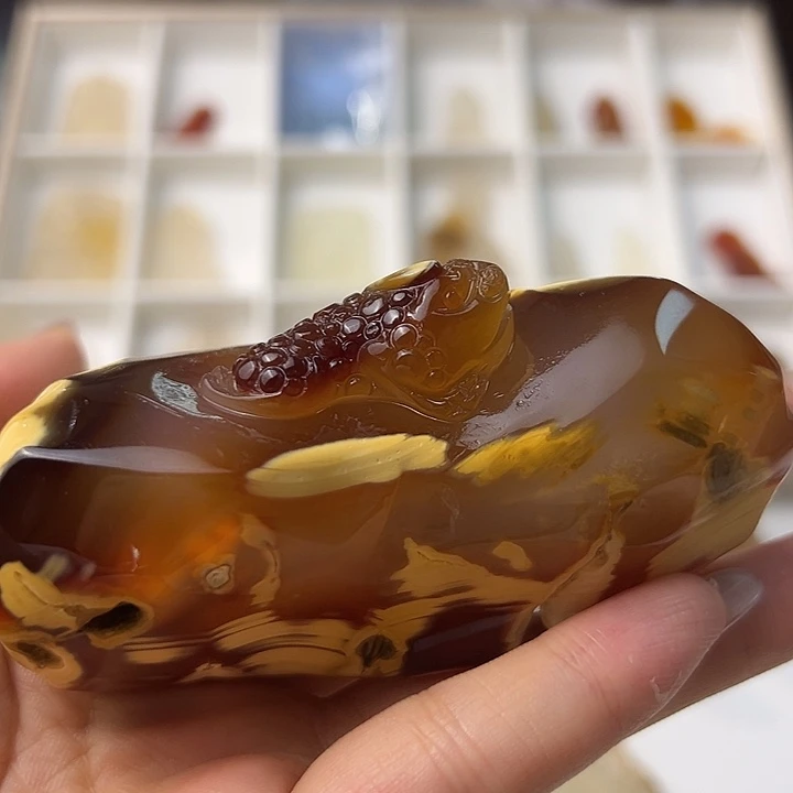 玛瑙/玉髓颈饰合金