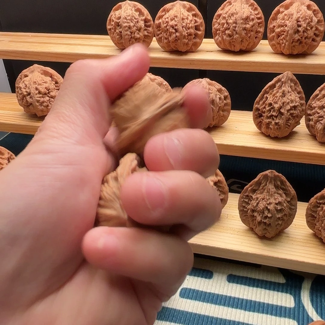 吊坠文玩核桃草木盘山