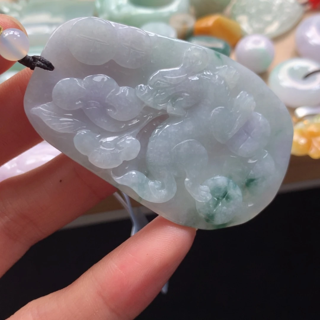 颈饰未镶嵌翡翠吊坠