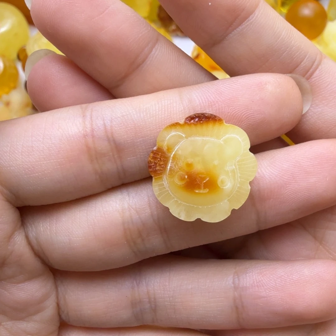 蜜蜡未镶嵌珠宝奇石
