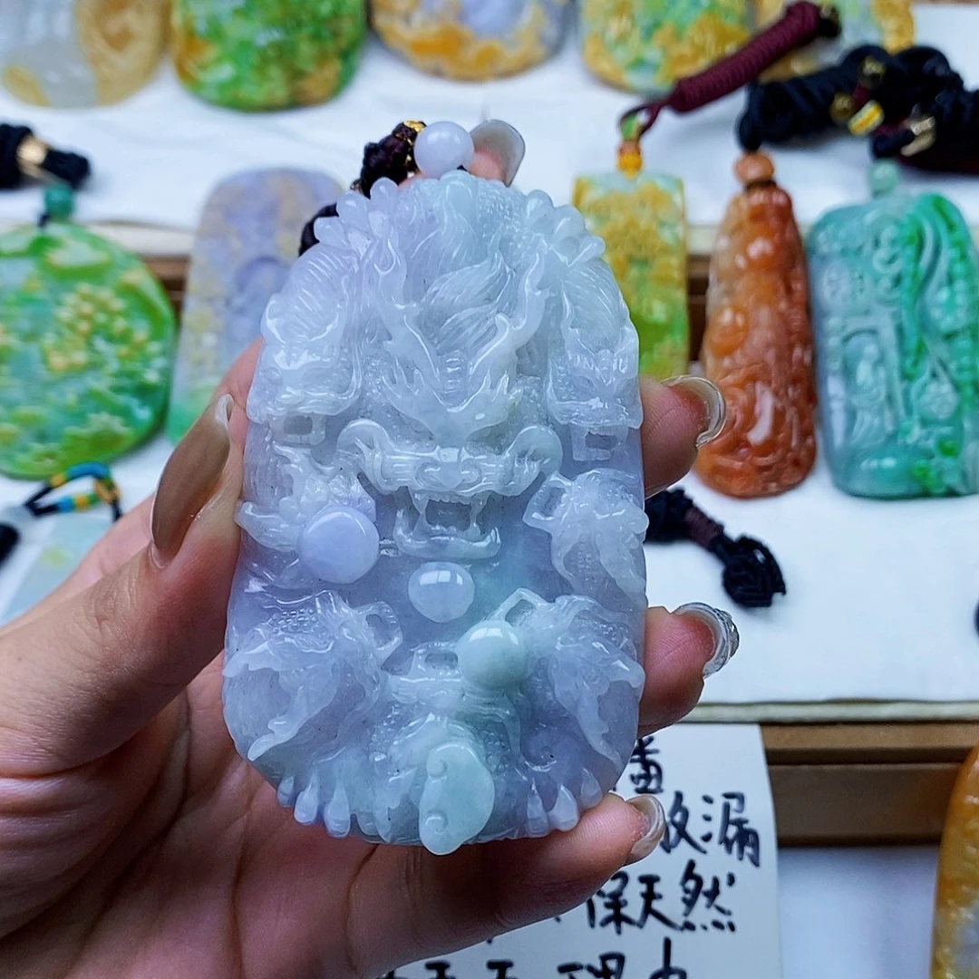 犀***月翡翠未镶嵌颈饰翡翠