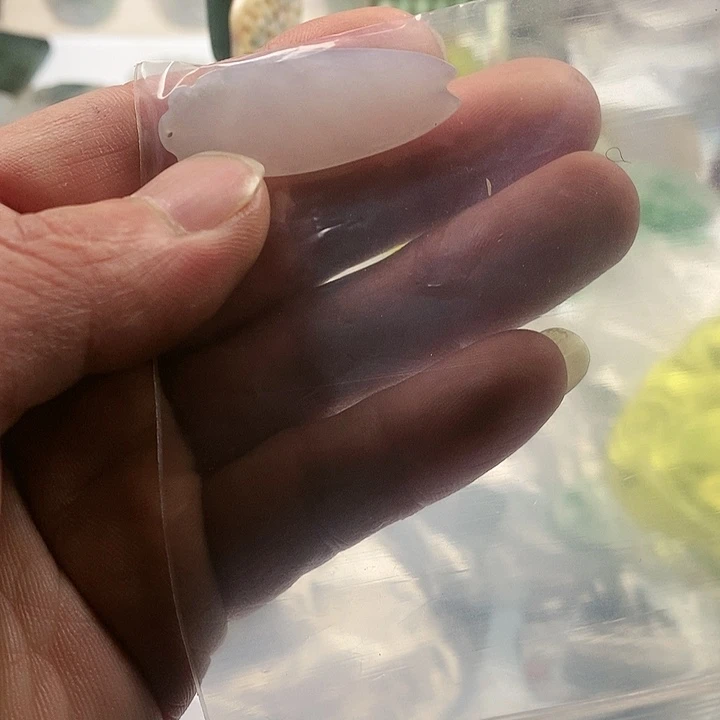 翡翠挂件未镶嵌豪***剑毛