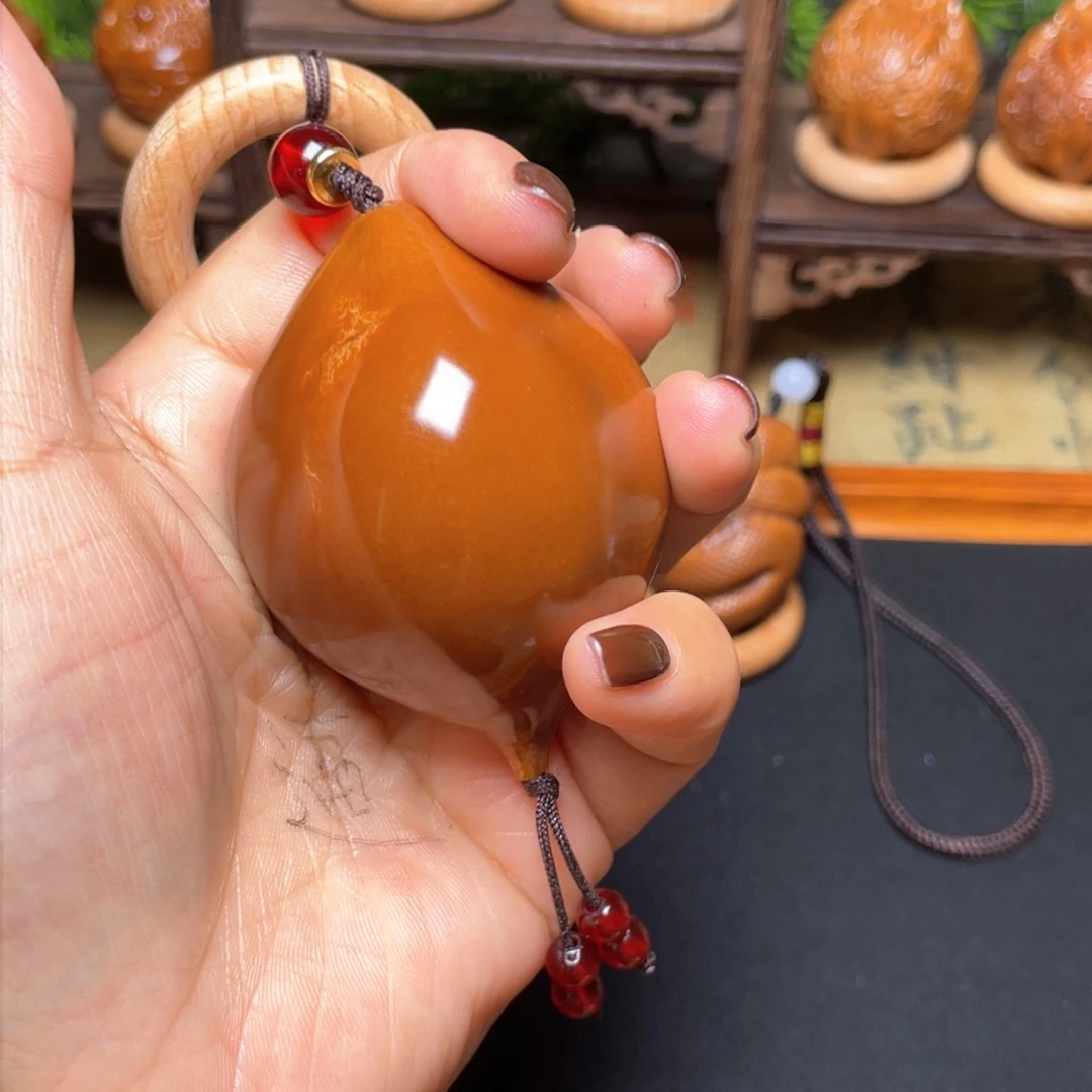 橄榄核吊坠一线天46穿配
