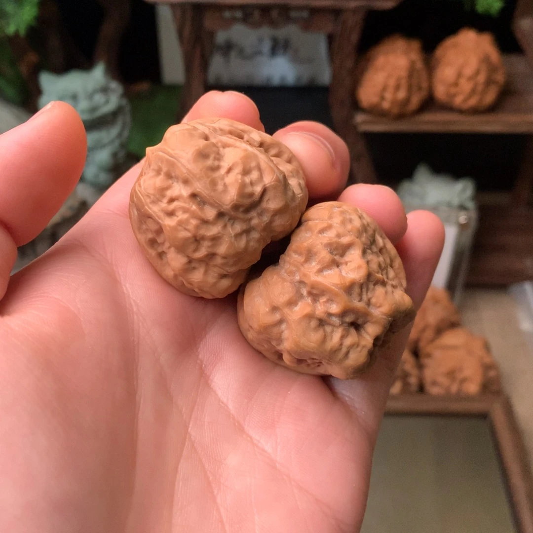 文玩核桃吊坠38尺寸红皮蛤蟆头