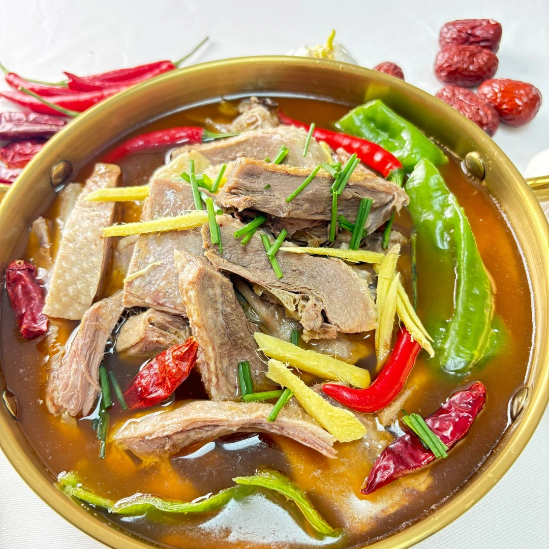 一袋肉，一袋杂，另送汤料和配菜