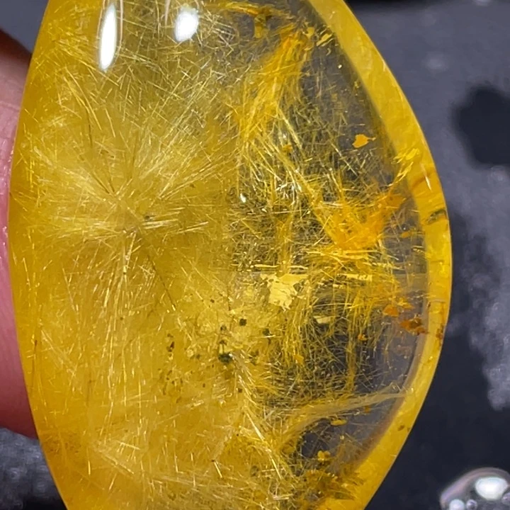 泓***一未镶嵌颈饰发晶钛晶