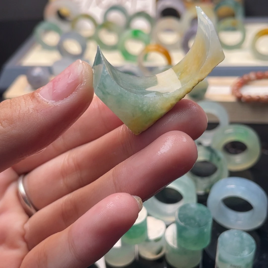 未镶嵌定制翡翠整块