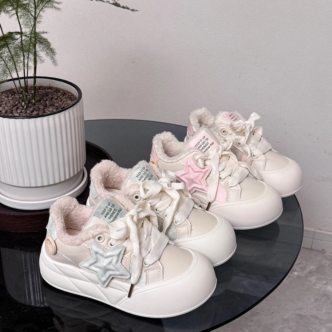 大码女鞋35到43码加绒面包鞋女冬季保暖棉鞋厚底保暖板鞋小白鞋子