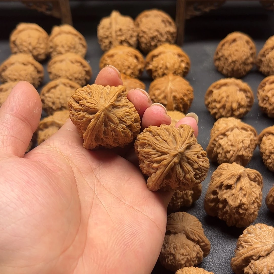 梨***霄吊坠桃核文玩核桃