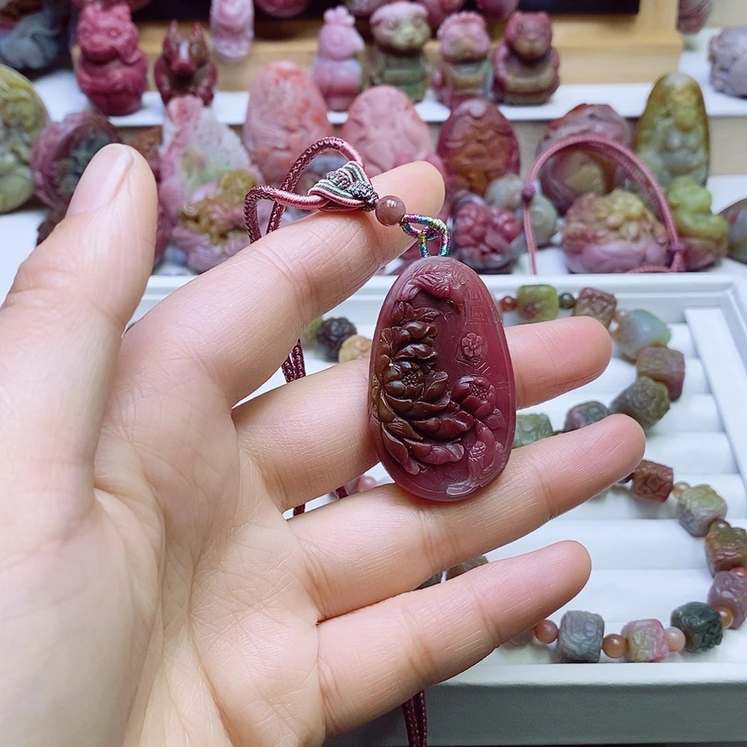 玛瑙/玉髓盐源玛瑙吊坠未镶嵌