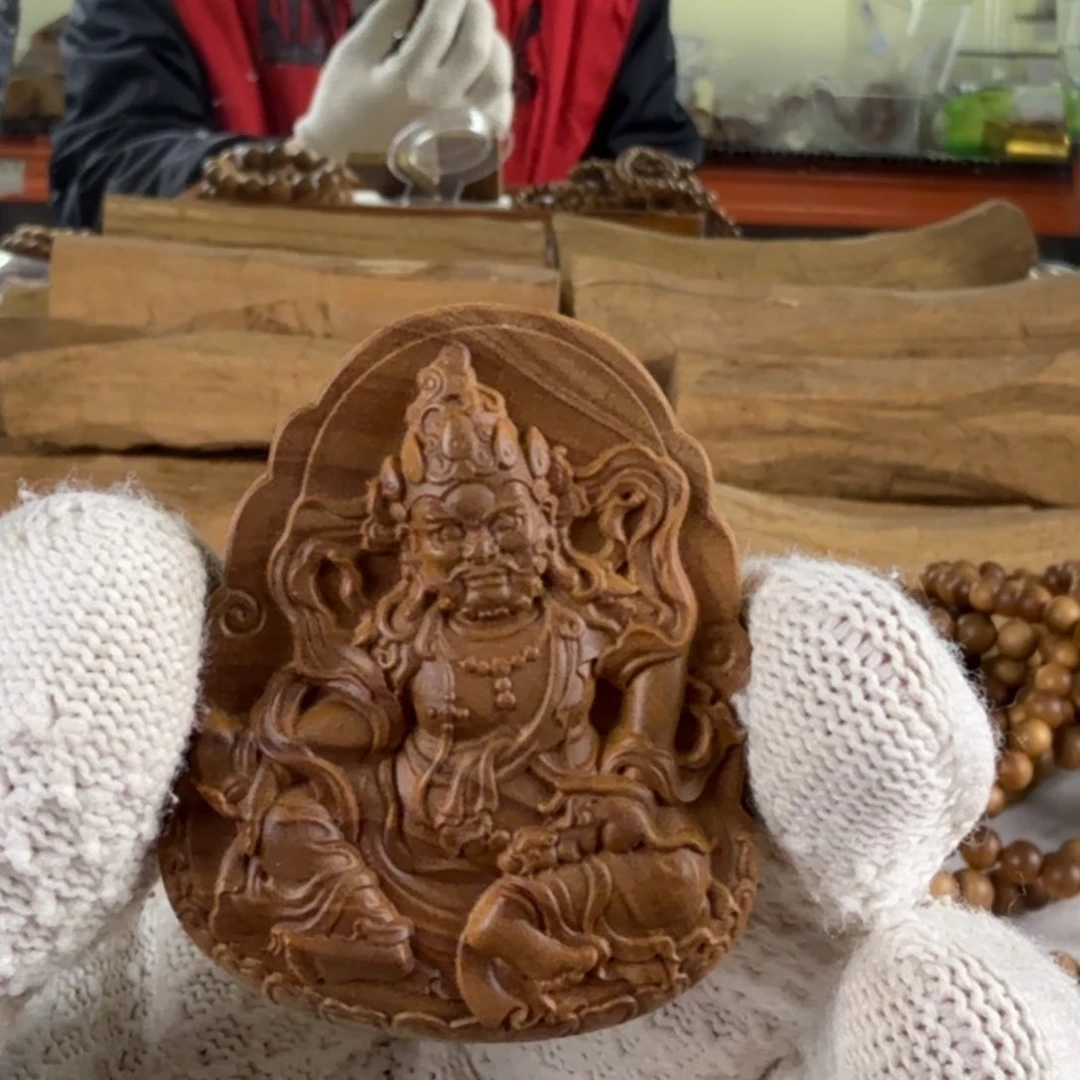 檀香木其他印度迈索尔老山檀香黄财神雕刻拍451