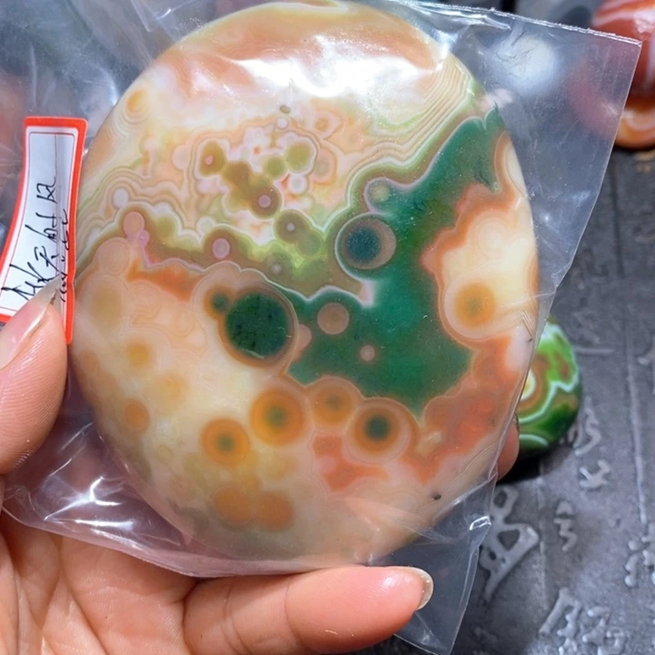 玛瑙/玉髓颈饰未镶嵌秋**树