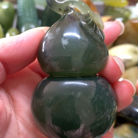 蛇纹石玉未镶嵌手把件