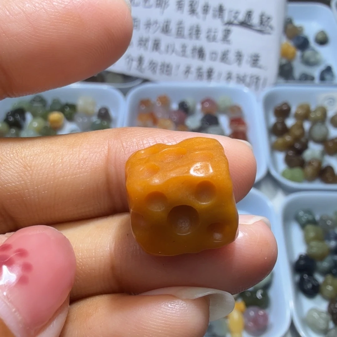 和田玉未镶嵌珠宝奇石