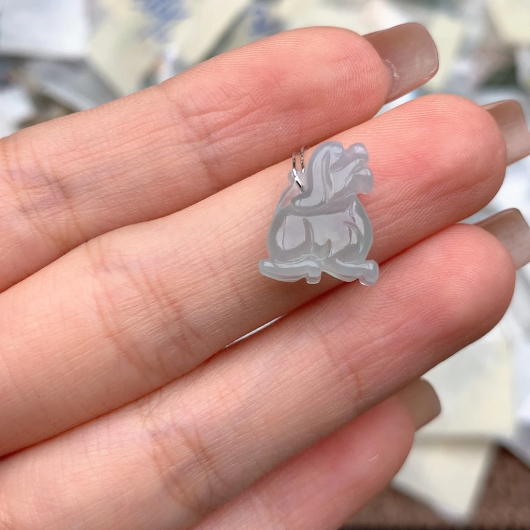 未镶嵌挂件翡翠….