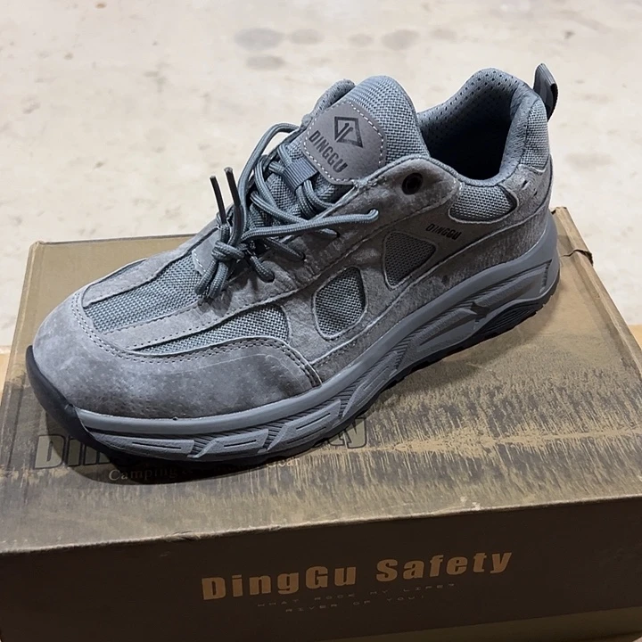 39码防砸防刺劳保鞋。