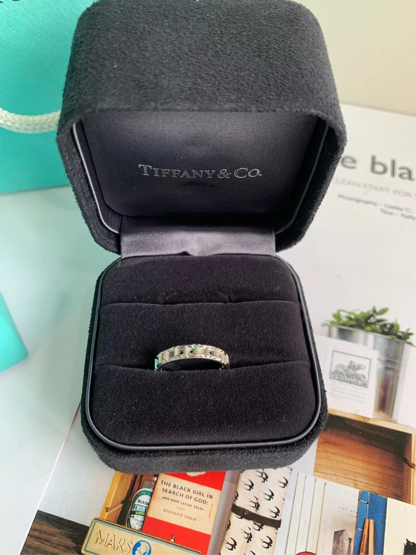 99新 Tiffany & Co./蒂芙尼 白金色T系列窄版罗马柱镂空戒48圈号