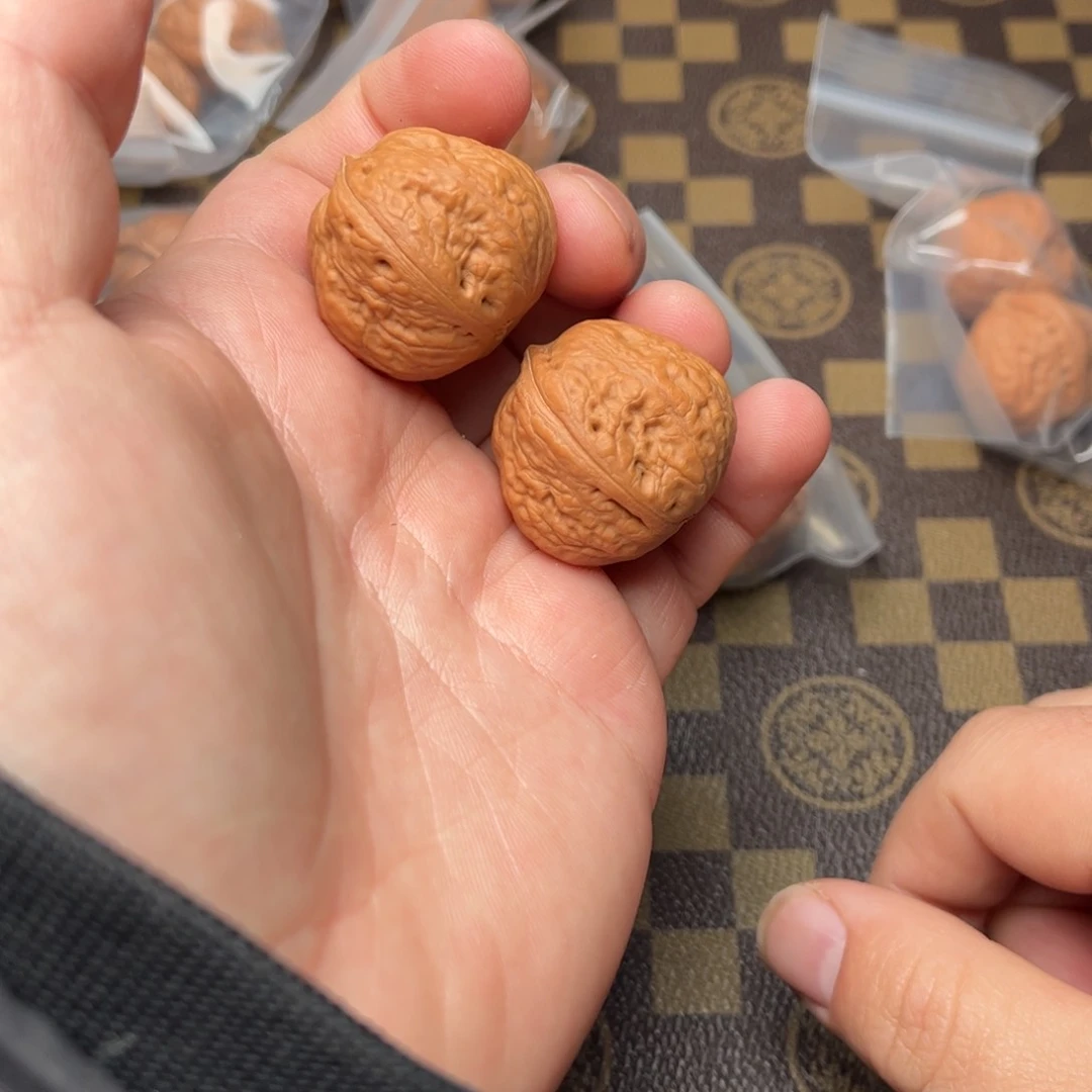 文玩核桃把件2700000000