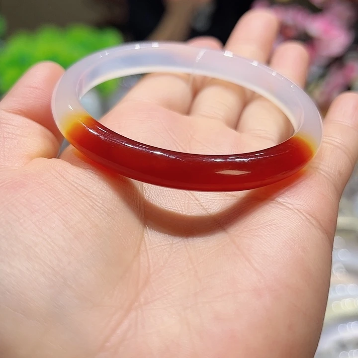 玛瑙/玉髓手镯未镶嵌水*月