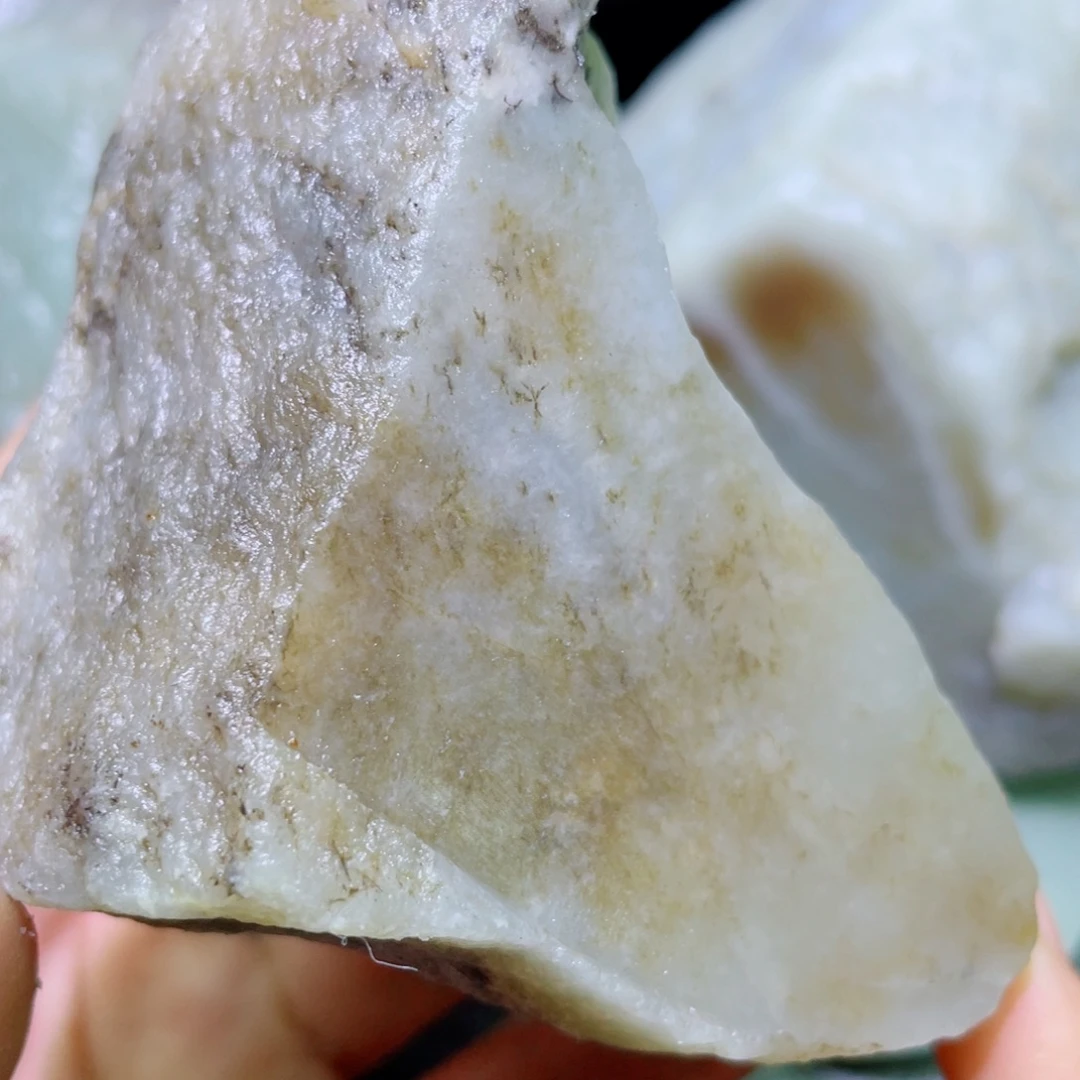 和田玉未镶嵌珠宝半成品