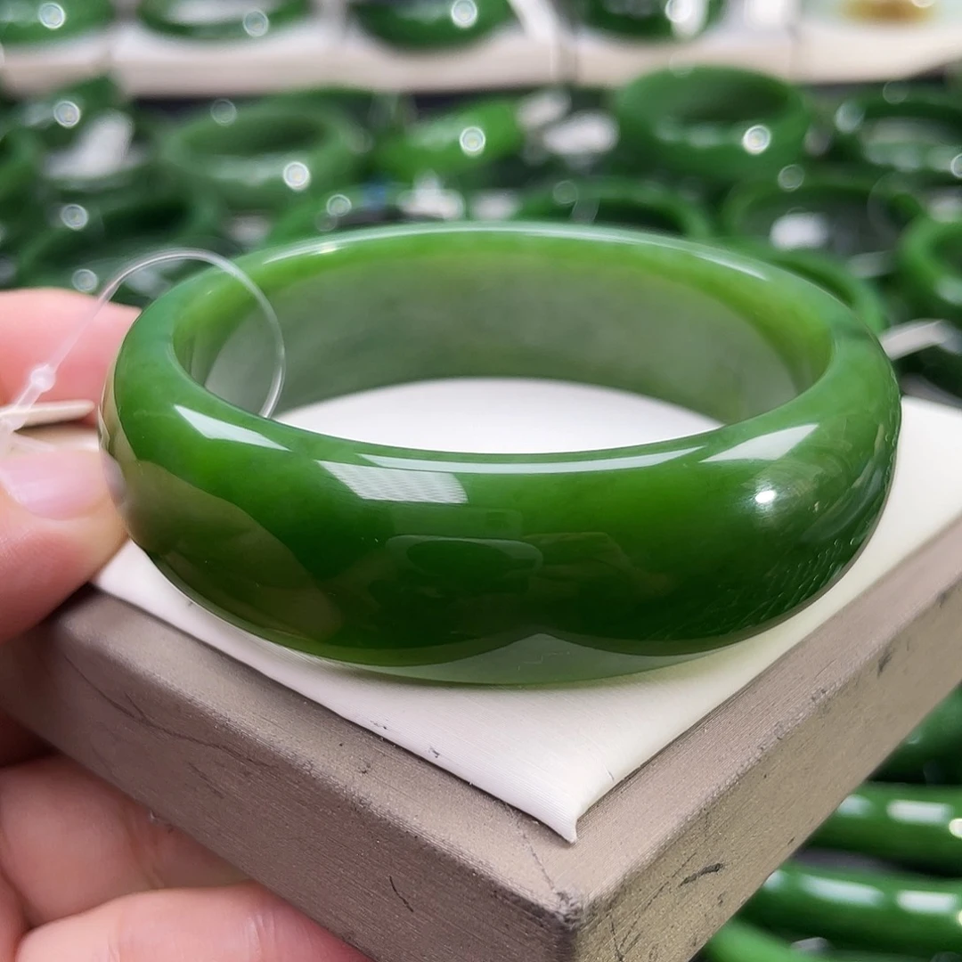 未镶嵌手镯和田玉（碧玉）