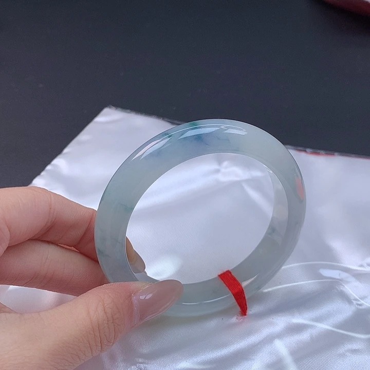 翡翠未镶嵌手镯56