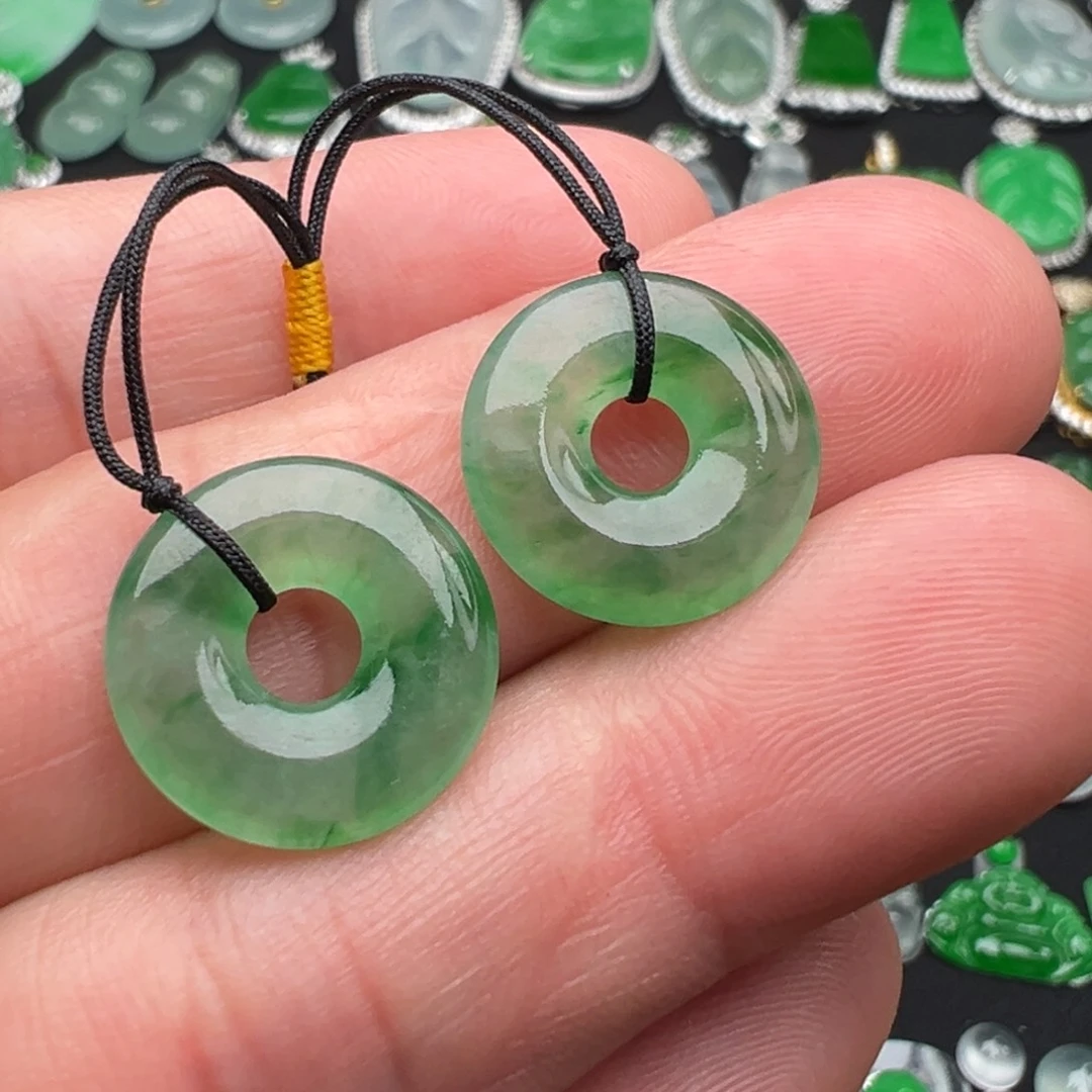 翡翠颈饰未镶嵌甜甜圈14.8