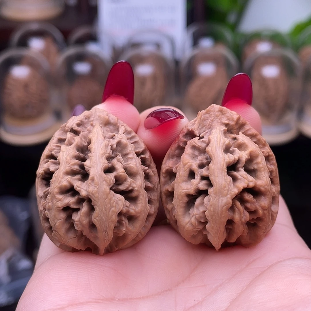 文玩核桃吊坠灯笼