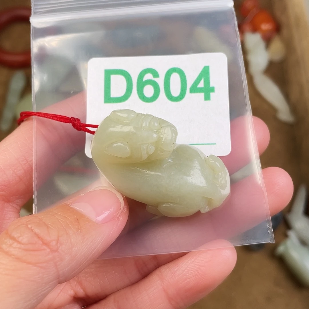 和田玉（糖玉）未镶嵌颈饰