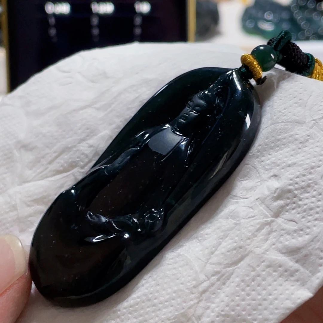 翡翠未镶嵌颈饰搏翡翠