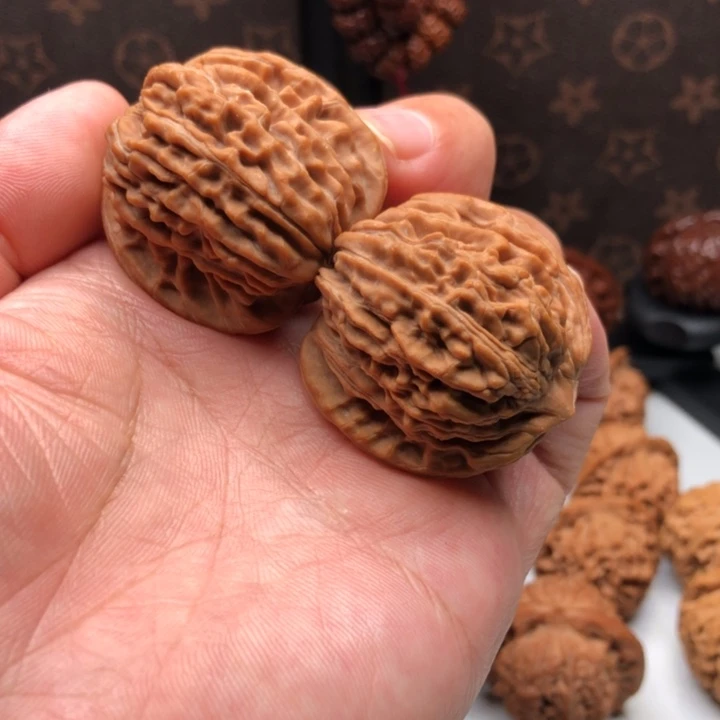 王***运全品楼子顺丰快递不包邮