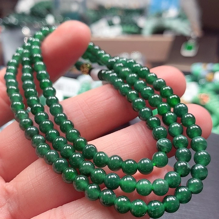 翡翠手链未镶嵌翡翠