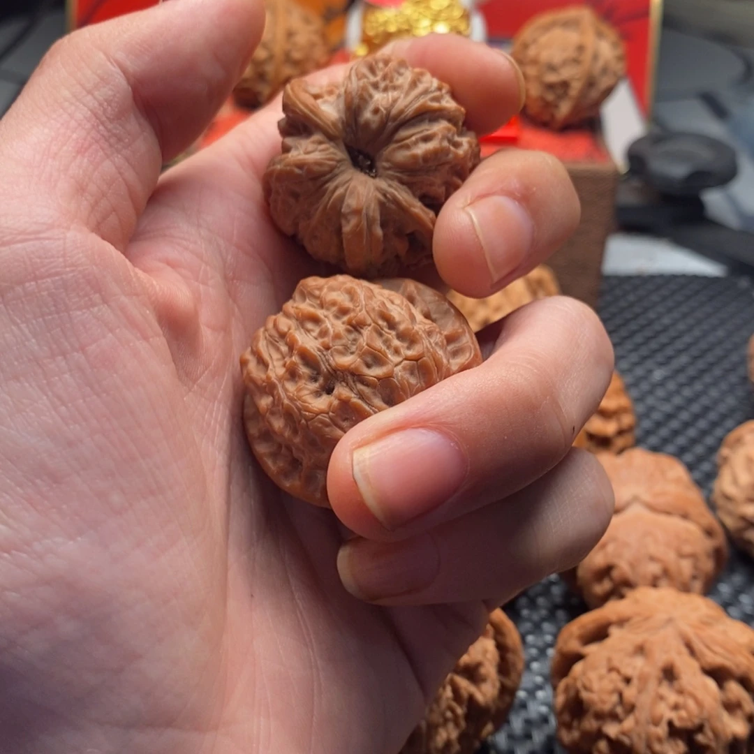 @***吉文玩核桃精品对血麒麟