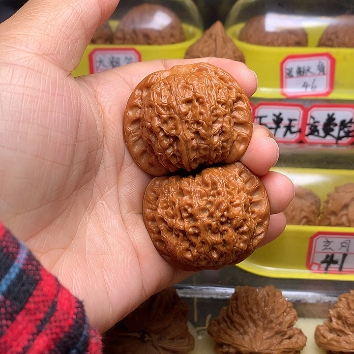 吊坠文玩核桃血麒麟