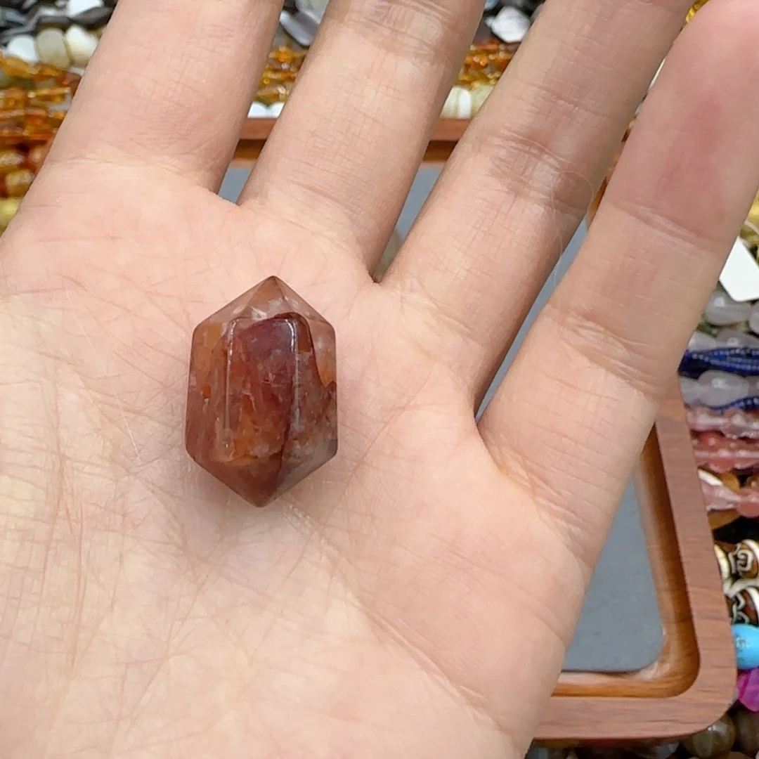 玛瑙/玉髓珠宝半成品未镶嵌红胶花尖晶一颗