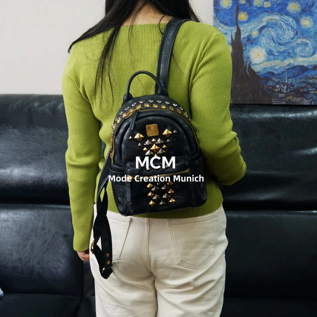 95新 MCM 黑色双肩包/SC12808026/8026