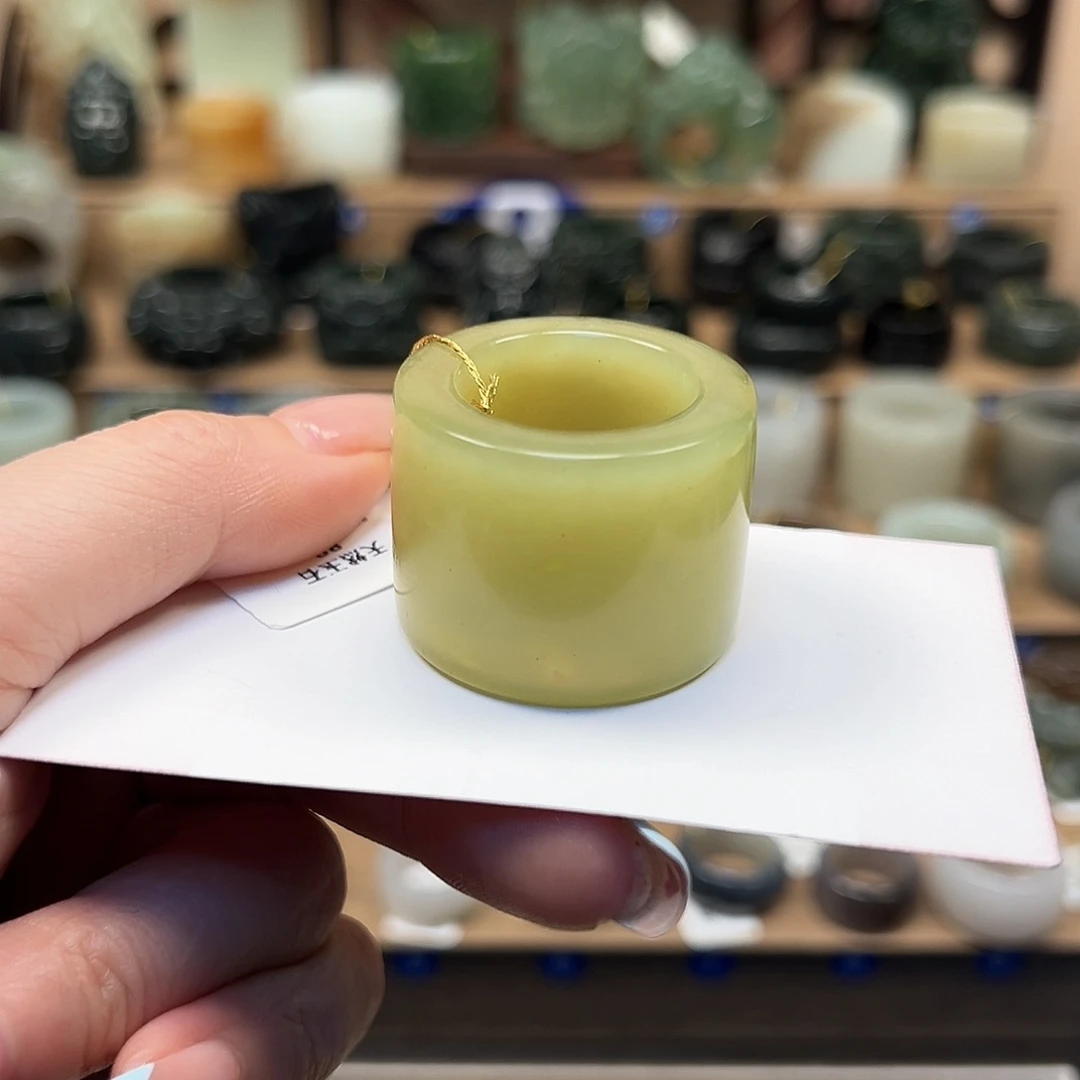 蛇纹石玉未镶嵌戒指21内径26号