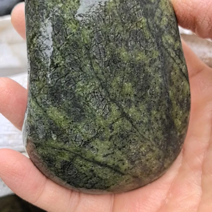 玉淇*咪藏玉药王石原石手把件一个