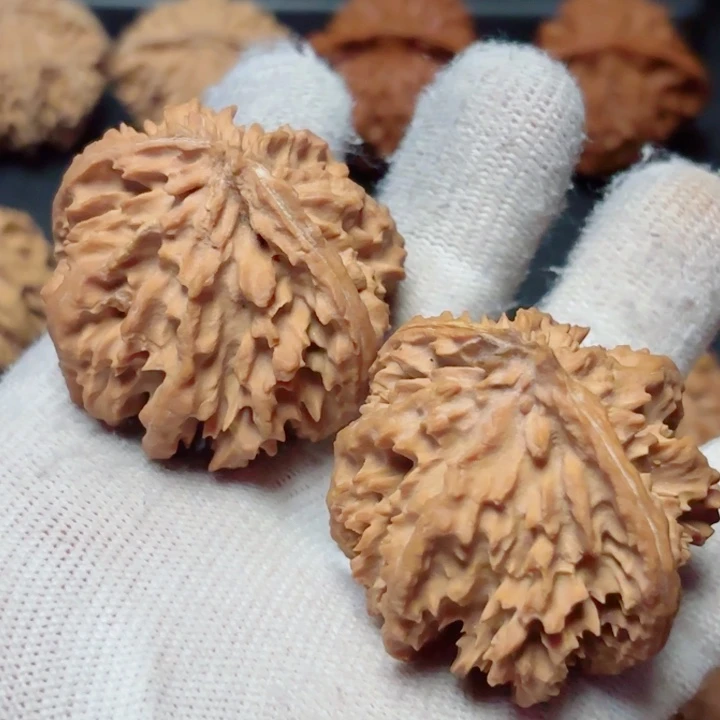 文玩核桃把件?****秦岭灯笼25