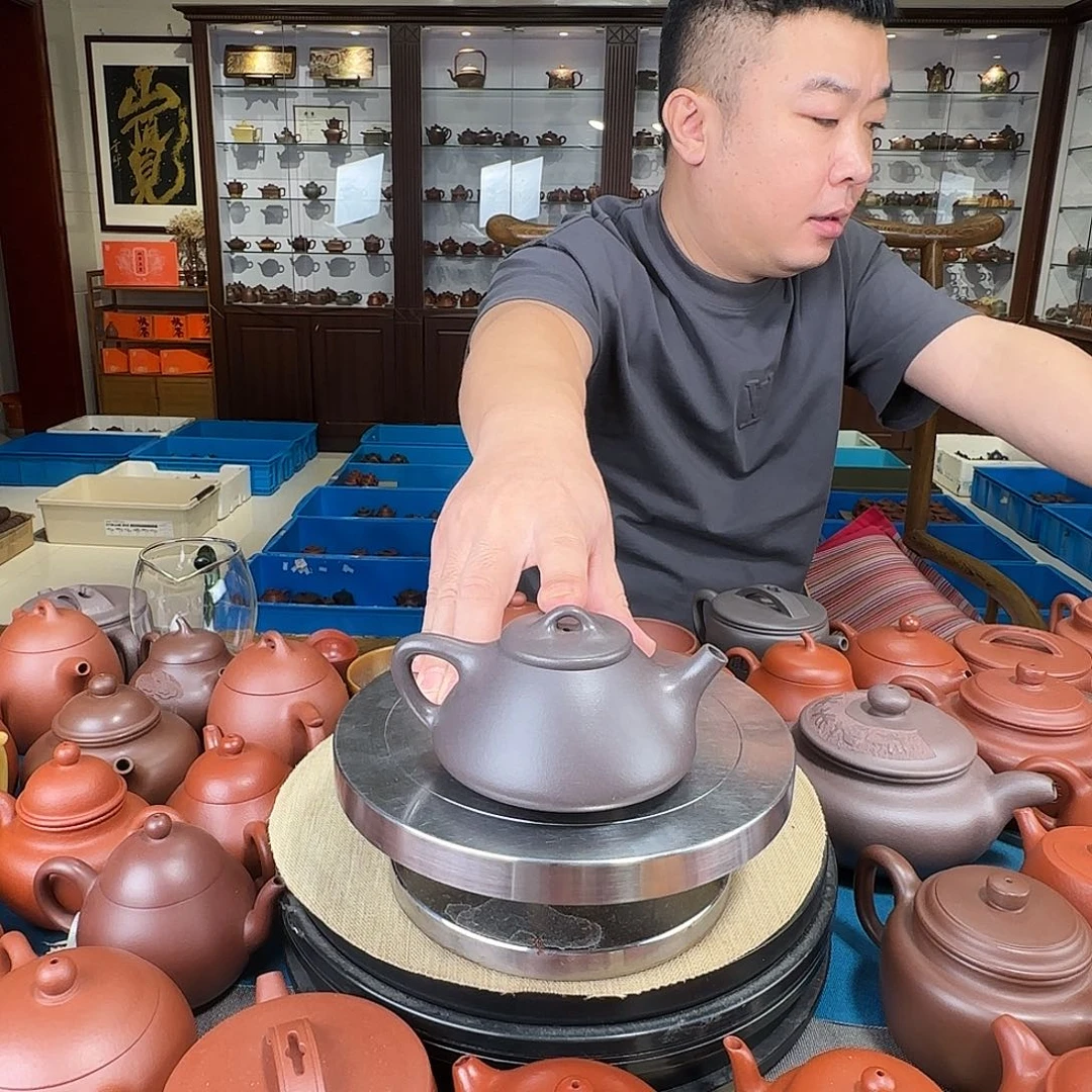 紫砂茶壶石瓢天青