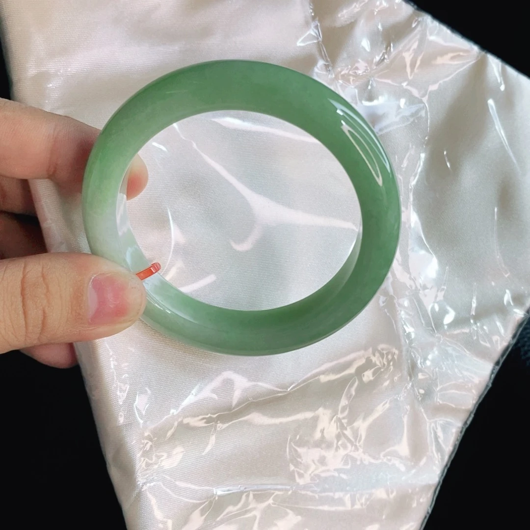 翡翠手镯未镶嵌52 天然缅甸a货翡翠