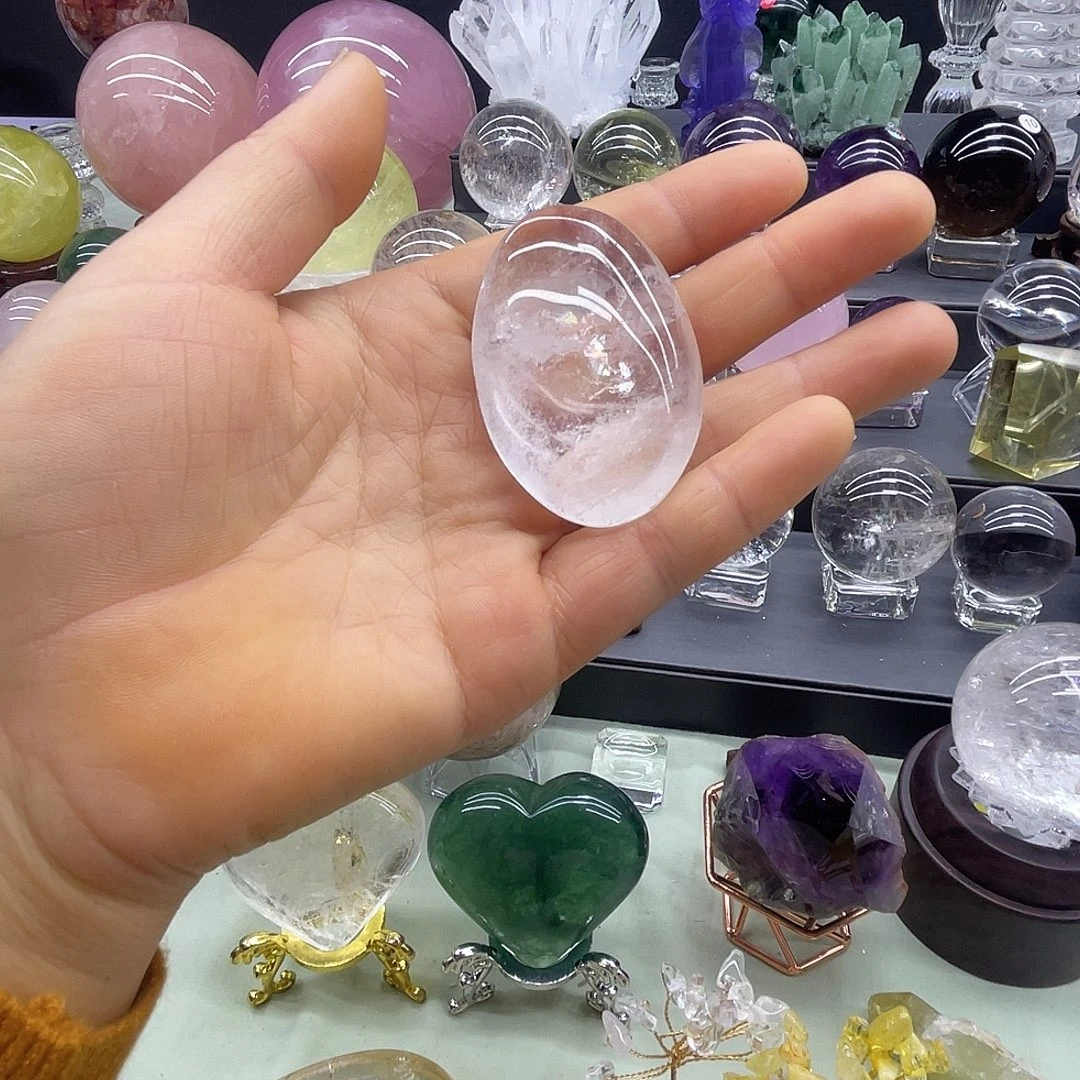 天然的白水晶手握