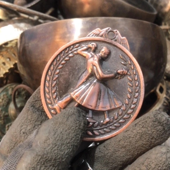 大*闪电购铜摆件工艺品