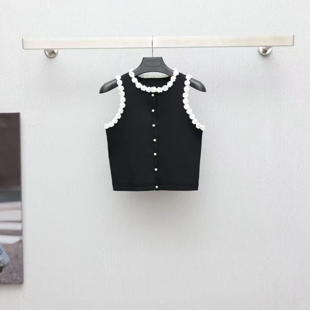 【晨老板】~ceilina【元气满满】花边珍珠扣圆领无袖针织背心69257036