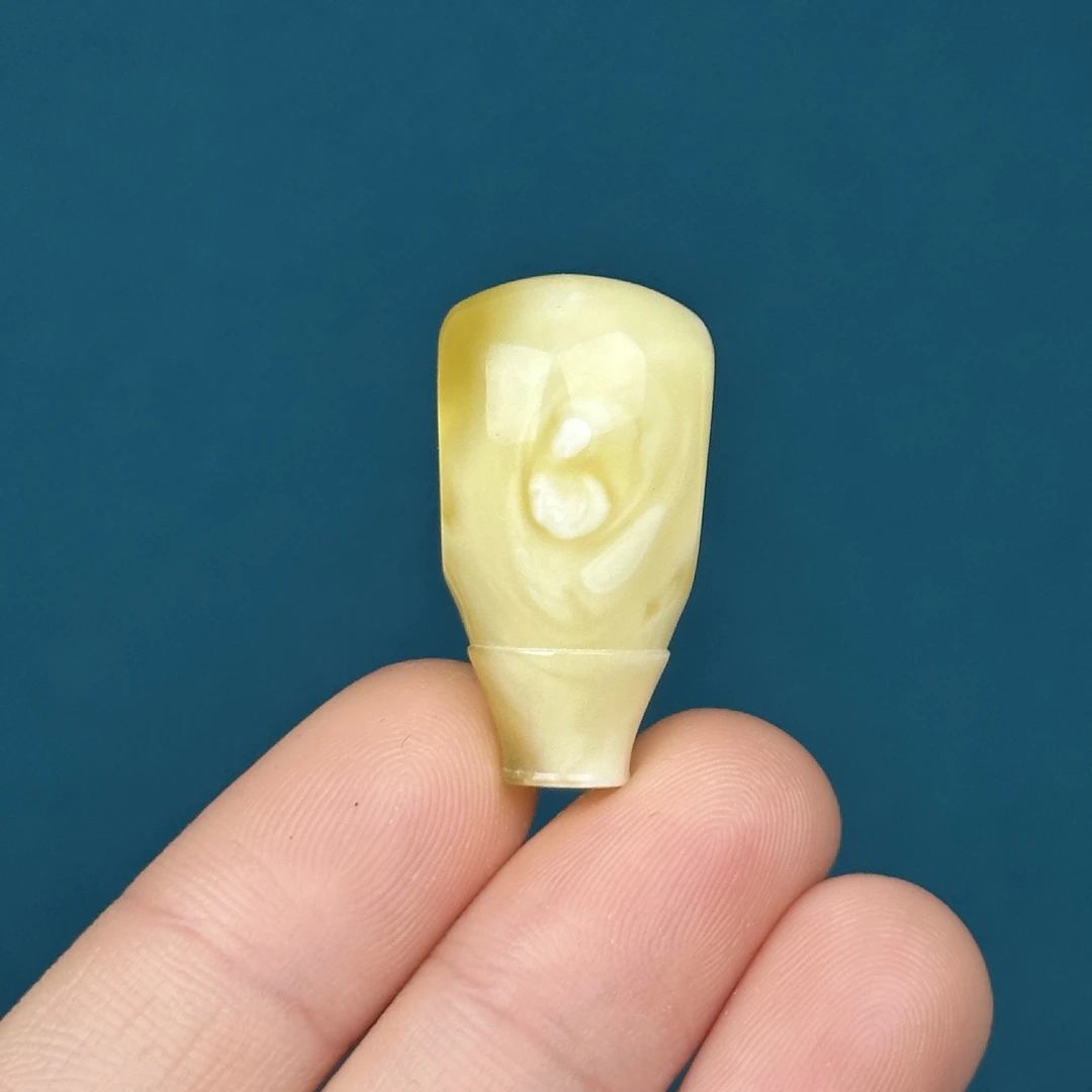 Z73-18天然原矿蜜蜡 鸡油黄三通14.5*23*14mm 支持鉴定 假一罚十