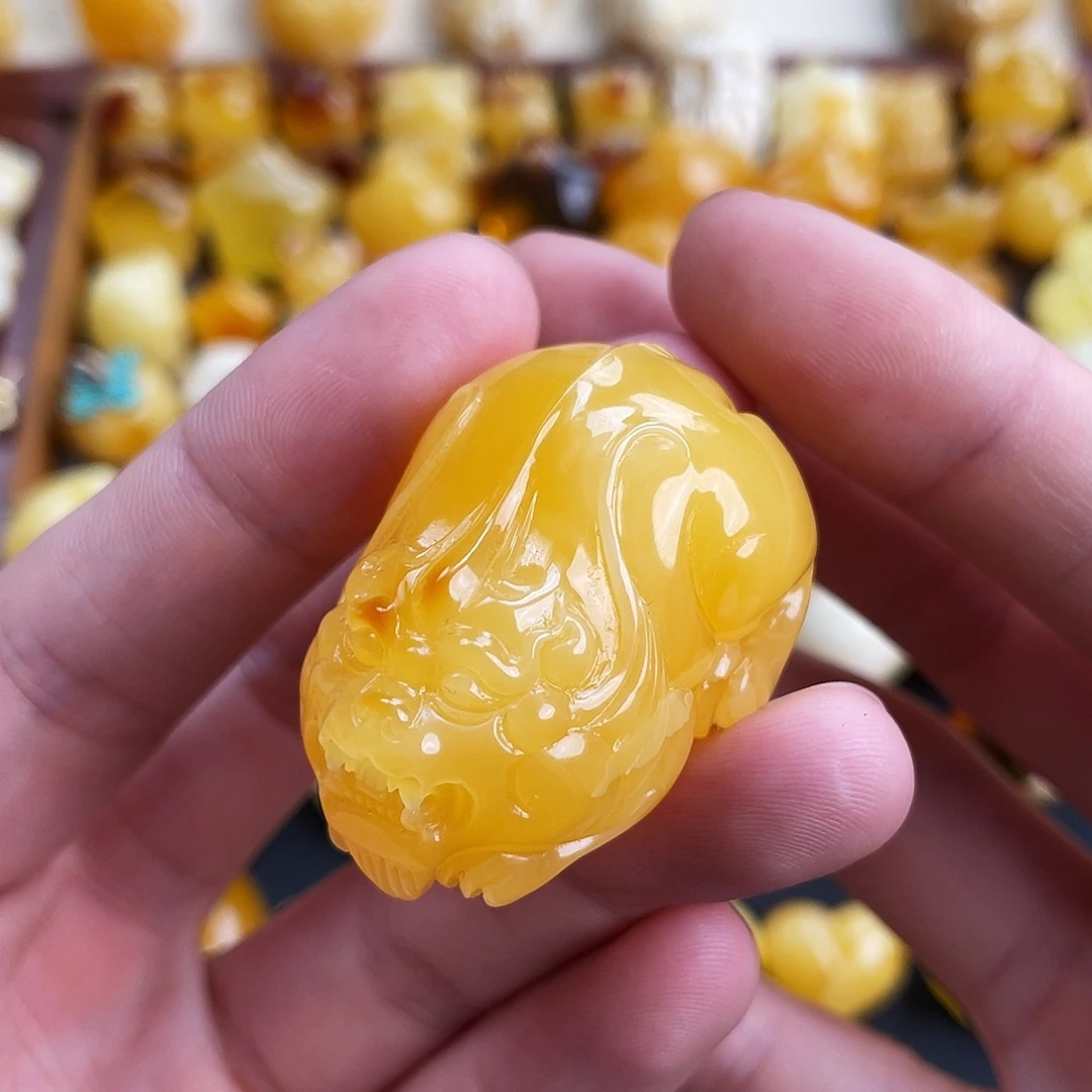 琥珀未镶嵌珠宝奇石