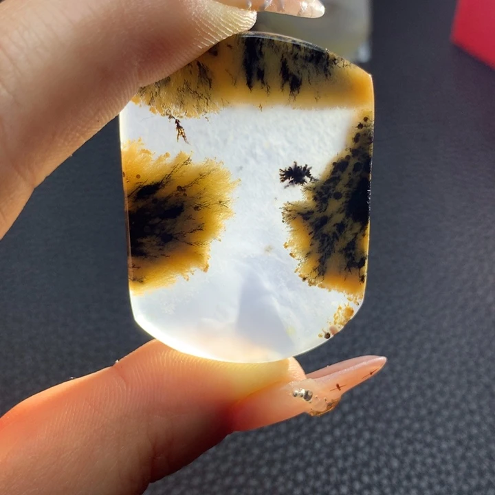 張***靈玛瑙/玉髓未镶嵌颈饰