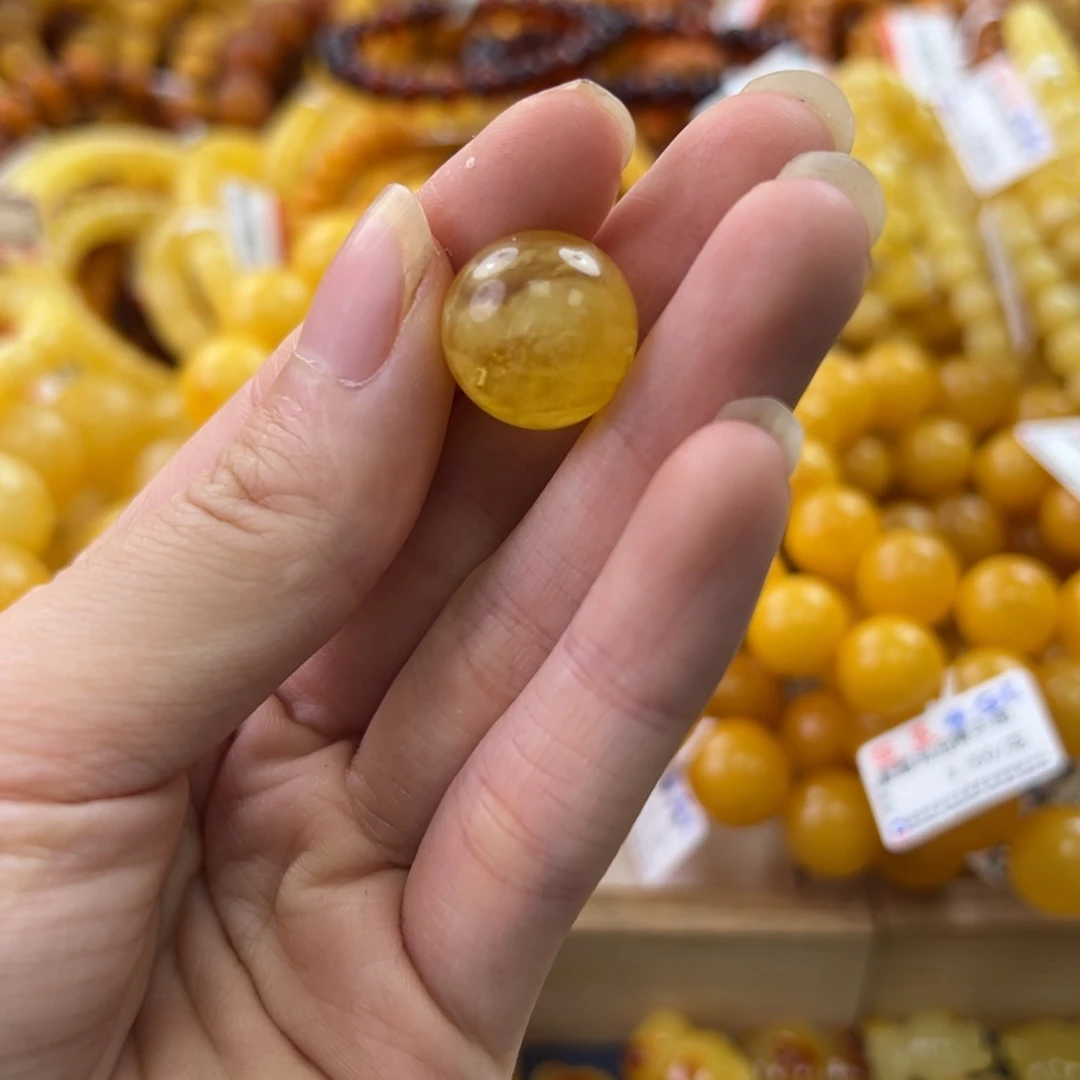 未镶嵌琥珀珠宝奇石