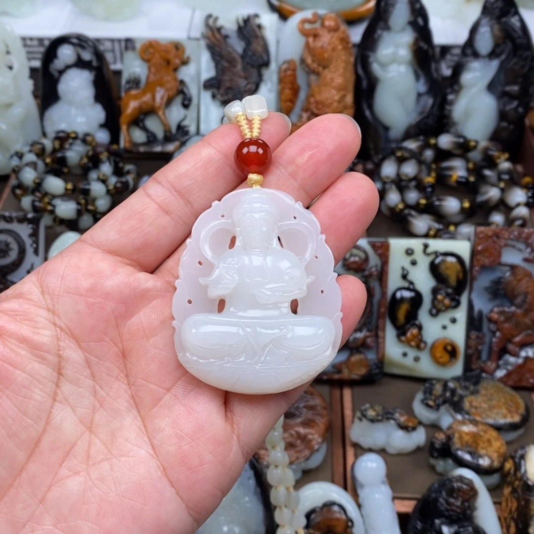 颈饰未镶嵌和田玉